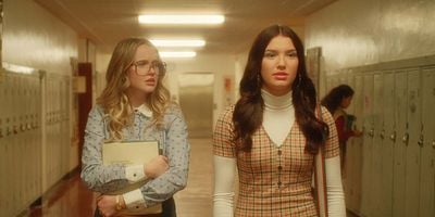 Cartel de Dirty Laundry