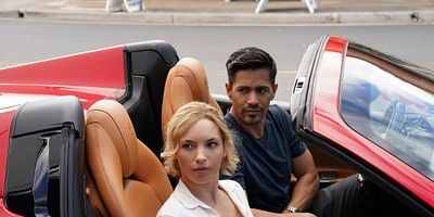 Cartel de Someone To Watch Over Me