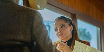 Cartel de Bir Zamanlar Çukurova 82.Bölüm