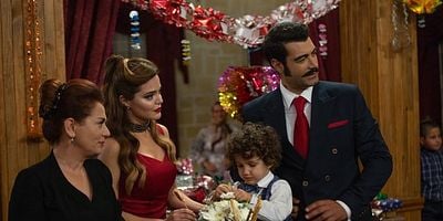 Cartel de Bir Zamanlar Çukurova 92.Bölüm