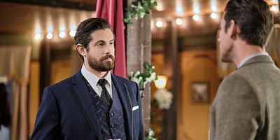 Cartel de Old Love, New Love, Is This True Love