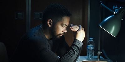 Cartel de Hollow At The Core