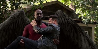 Cartel de Daniel Espinoza: Naked and Afraid