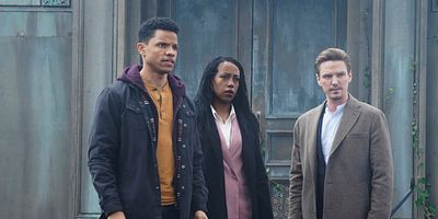 Cartel de The Purloined Keys