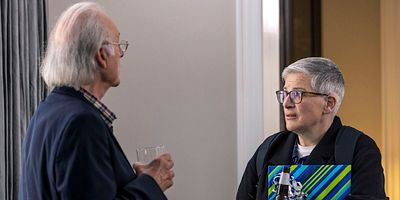 Cartel de Two Queens on Two Queens