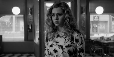 Cartel de Summer School: Chapter Eleven