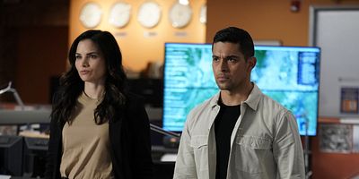 Cartel de Face the Strange