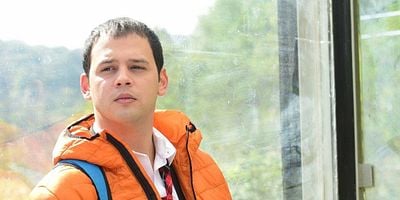 Cartel de Kardeşlerim 25.Bölüm