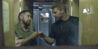 Cartel de Frog On The Tracks