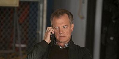 Cartel de At All Cost