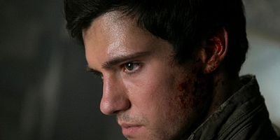 Cartel de Be Silent and Come Out