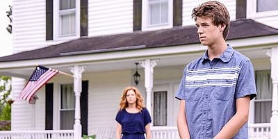 Cartel de Thicker Than Water