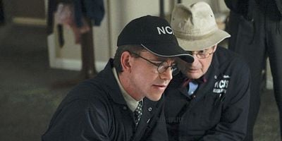 Cartel de Anonymous was a Woman