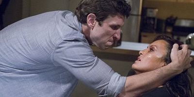 Cartel de Liberar a Benson