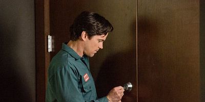 Cartel de Digging Deeper