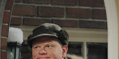 Cartel de Shoveling Snow