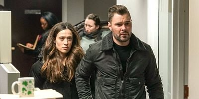 Cartel de Blood Relation