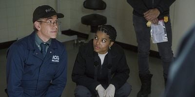 Cartel de First Steps