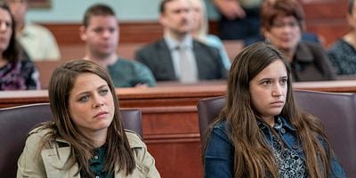 Cartel de She's Not Who You Think She Is