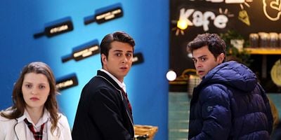 Cartel de Kardeşlerim 47.Bölüm