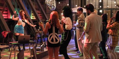 Cartel de Something Unpredictable, But In The End It's Right