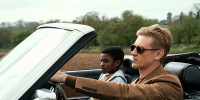 Cartel de Jugar a papás y mamás