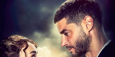 Cartel de Bir Küçük Gün Işığı 1.Bölüm