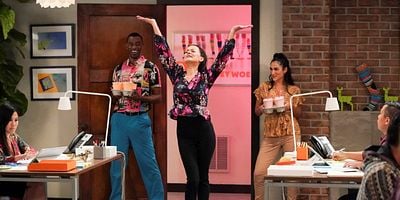 Cartel de Inner Boss Bitch