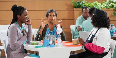 Cartel de Two Rusty Tractors