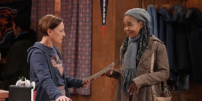 Cartel de New Pipes and Old Secrets