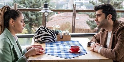 Cartel de Kızılcık Şerbeti 15.Bölüm