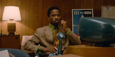 Cartel de A Traveling Salesman Travels