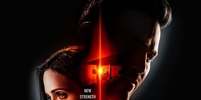 Cartel de Too Close To Home