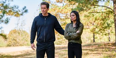 Cartel de Unrelated Parents