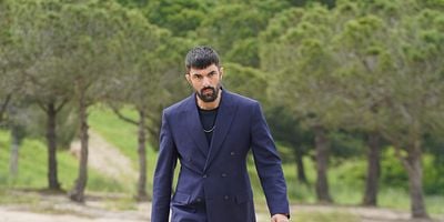 Cartel de Adım Farah 14.Bölüm