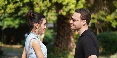 Cartel de Ya Çok Seversen 3.Bölüm