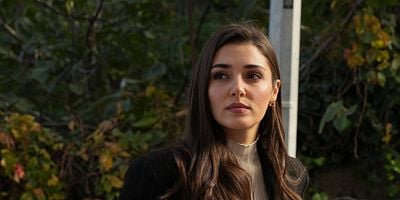 Cartel de Bambaşka Biri 11.Bölüm