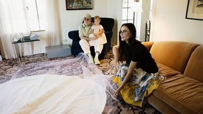 Bruce Willis ha reaparecido en la boda de su hija Tallulah: Demi Moore ha compartido la emotiva imagen noticias imagen