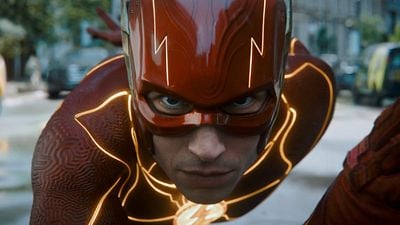 "Tiene que hacerlo": 10 años después, el protagonista de 'The Flash' zanja el momento más polémico de 'El hombre de acero' noticias imagen