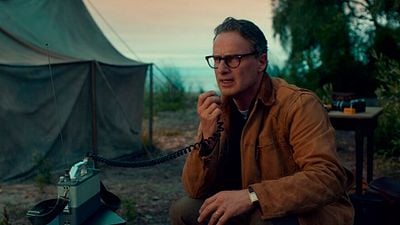 Visualmente impactante y reconfortantemente 'creepy': la nueva serie de Netflix trae de vuelta a un irrecinocible Andrew Lincoln tras 'The Walking Dead' noticias imagen