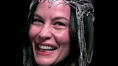 25 años después, Liv Tyler vuelve a colocarse la corona de la princesa Arwen de 'El señor de los anillos' noticias imagen
