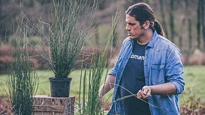 Fue el jardinero de 'Bricomanía' durante 23 años, pero ahora cumple su verdadero sueño: tener un increíble paraíso vegetal de 20.000 metros noticias imagen