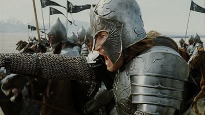 Si pausas 'El Señor de los Anillos: El Retorno del Rey' en el minuto 43 y 3 segundos, verás al propio Tolkien luchando contra los orcos noticias imagen
