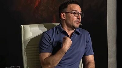 Alejandro Amenábar, director de 'Mientras dure la guerra': "Se cayó la financiación porque alguien dijo '¿Cómo que es esto que sale Franco? Que haga los otros y le deje en paz" noticias imagen
