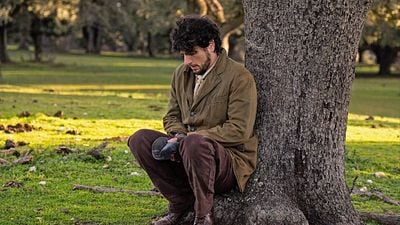 El actor que acaba de llegar a 'La Promesa' encontró el amor en otra serie diaria: la pidió matrimonio durante el rodaje noticias imagen