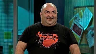 Custodio Pérez, el agricultor de Jaén que 'La Revuelta' convirtió en fenómeno literario: "Cuando me paguen, la cuenta dejará de estar en rojo" noticias imagen