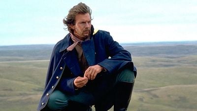 "Se pasó de la raya. Es fácil menospreciar Hollywood": Kevin Costner sacó de la calle al guionista de 'Bailando con lobos', pero la vida se lo devolvió noticias imagen