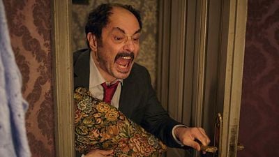 La película que recuerda a 'La que se avecina' y que lleva 12 días en el Top 10 de Netflix: solo dura 1 hora y 24 minutos noticias imagen