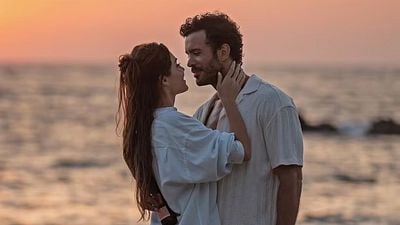 Hande Erçel y Baris Arduç, la pareja perfecta del fenómeno turco: dos proyectos juntos para 2025 que estamos deseando ver noticias imagen