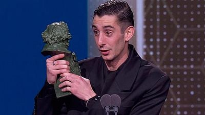 Enric Auquer, actor, 38 años: "Vivo de alquiler en Barcelona, en un piso muy caro y muy pequeño. Vivimos con un nudo en la garganta pensando en cuándo se acaba el contrato" noticias imagen